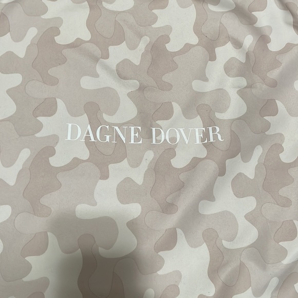 Dagne Dover Large Camo Rose Beige 20”x20” Dust Bag - Picture 2 of 9